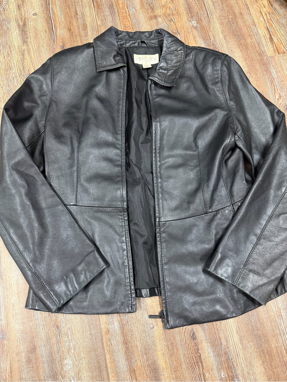 Vintage Casual Corner Annex black leather jacket size M